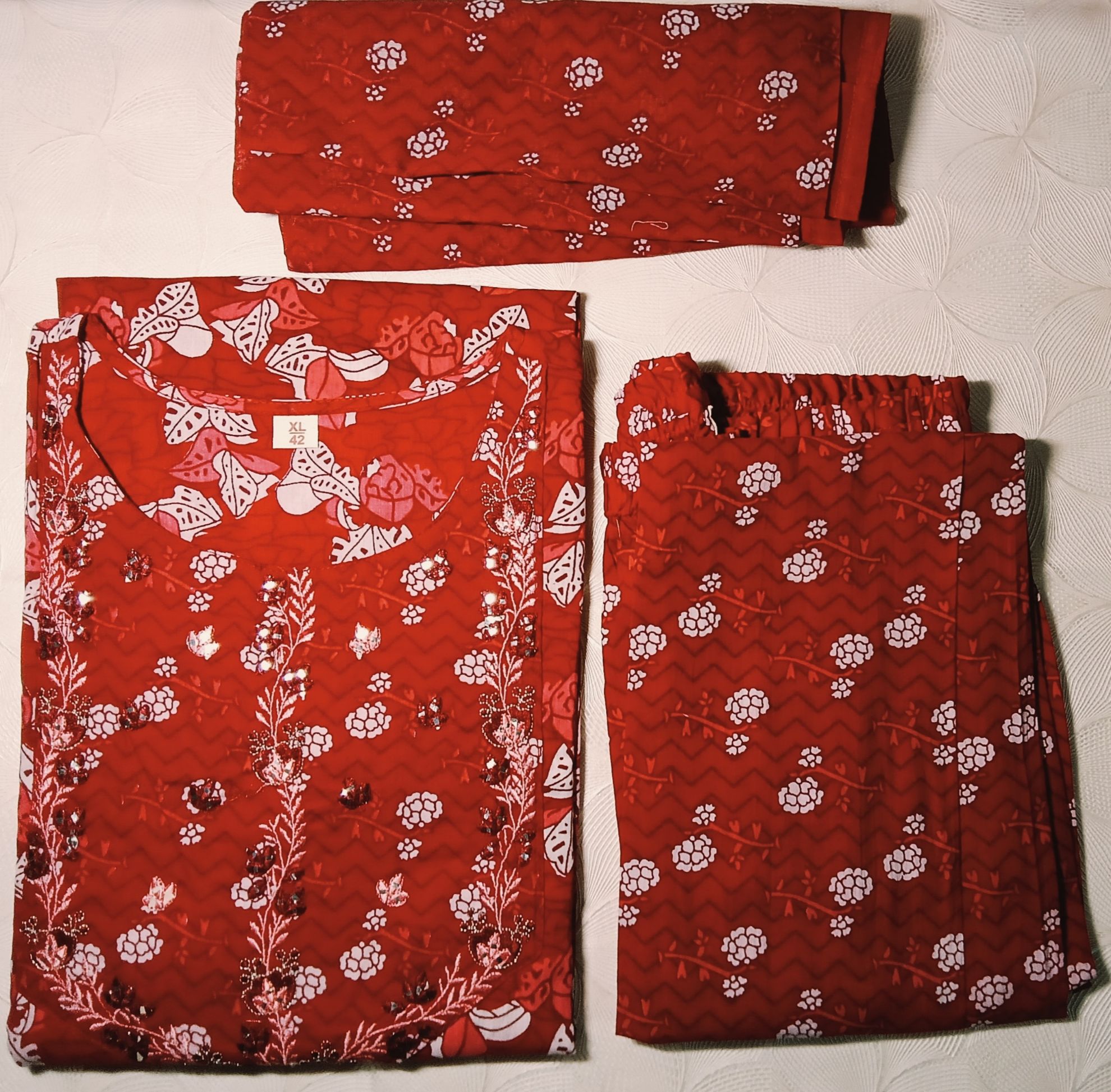 Picture of Ladies Suit